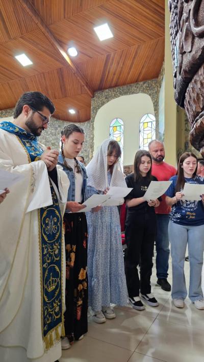 A Casa da Mãe Aparecida ficou pequena na segunda celebração da manhã em Laranjeiras do Sul